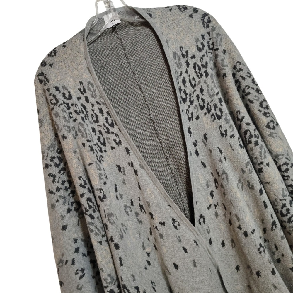 Cabi GIGI Cape Women OSFA Gray Leopard Print‎ Knit Poncho Wrap Cardigan Sweater